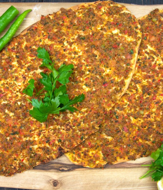 Lahmacun (pizza Turc)
