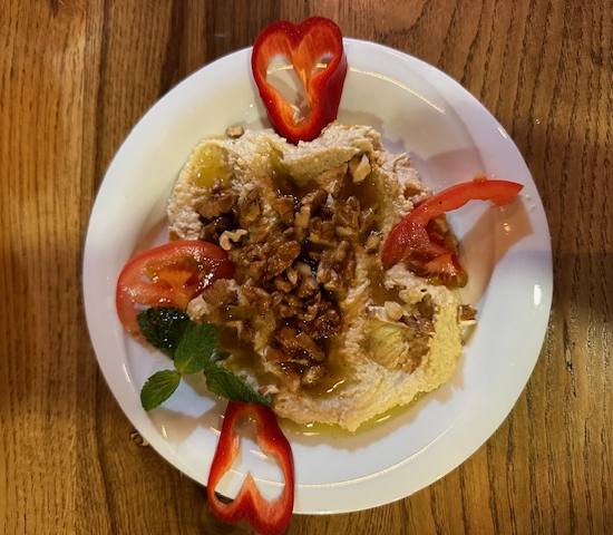 Humus au noix